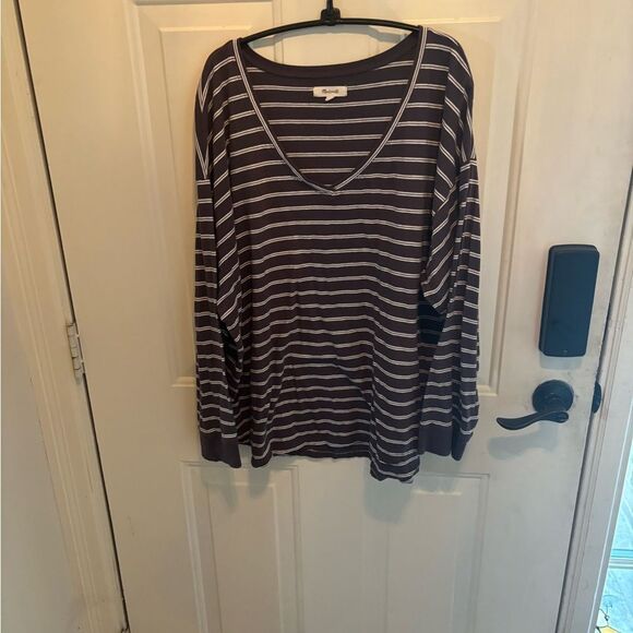 Madewell Gray Long Sleeve Relaxed Sweatshirt - Picture 2 of 4